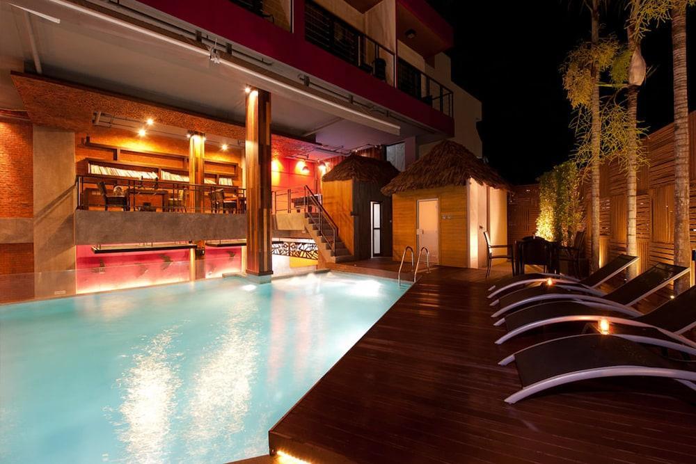 De Coze Hotel Patong Exterior foto